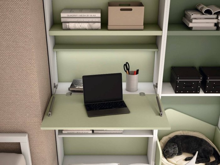 Estanteria alta con escritorio...