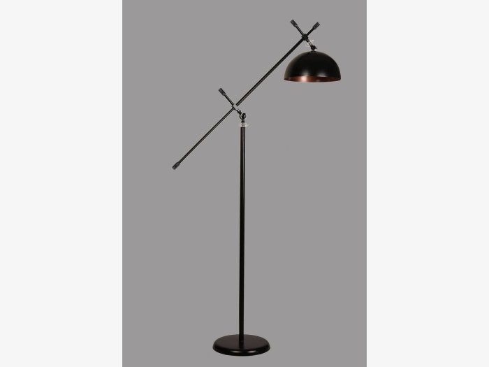 Lampara de pie en negro...