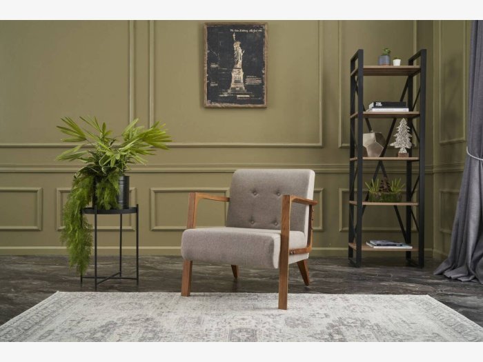 Sillón con brazos en taupe...