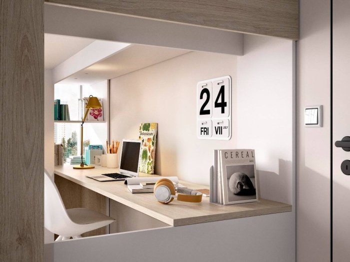 Cama elevada con escritorio y armario...