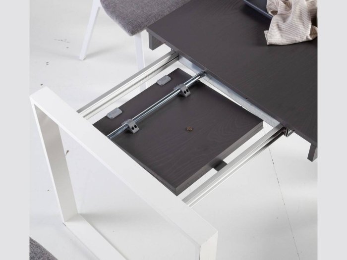 Mesa cuadrada extensible de pata deslizante modelo BEL